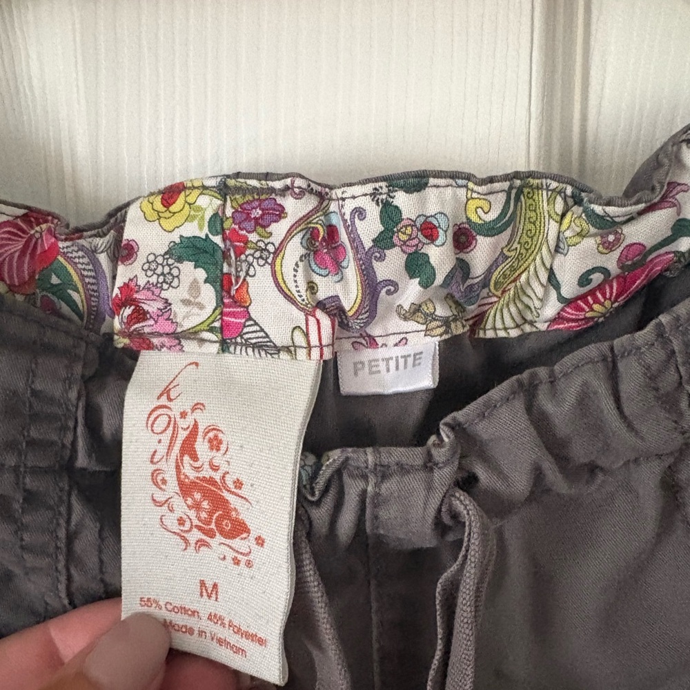 Koi Gray Scrub Pants with Floral Waistband